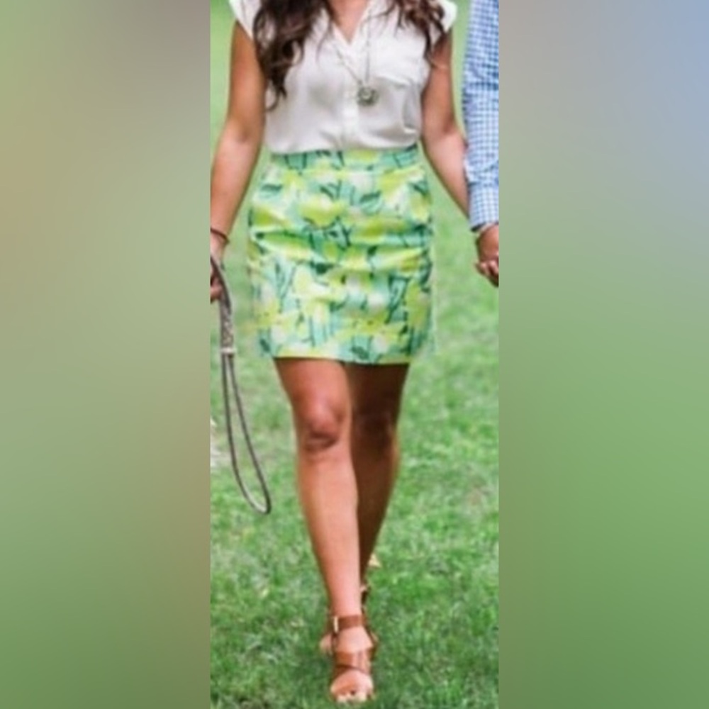J.Crew Factory Pleated Cotton Basket Weave Daffodil Print Mini Skirt. size 4